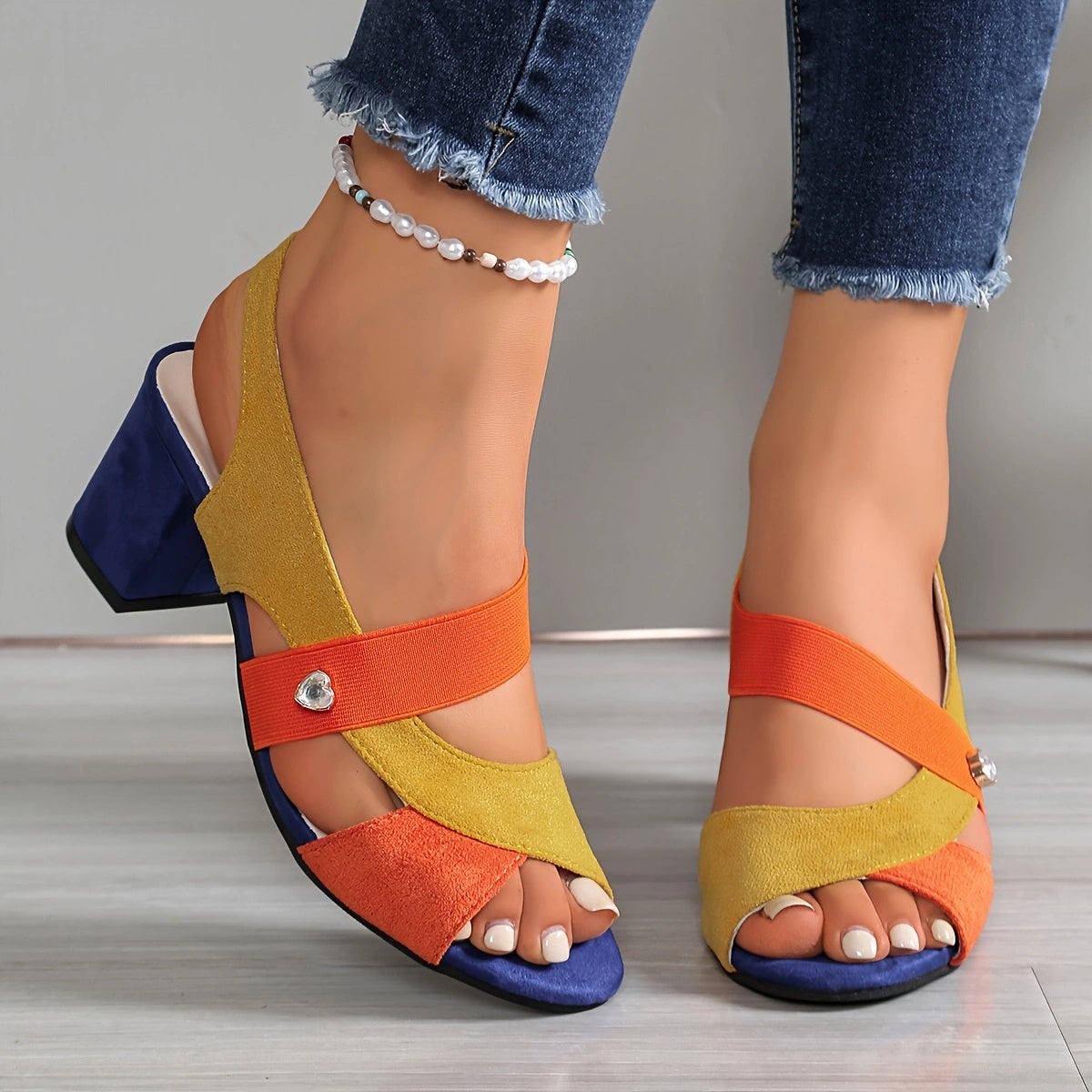 Orange / 11