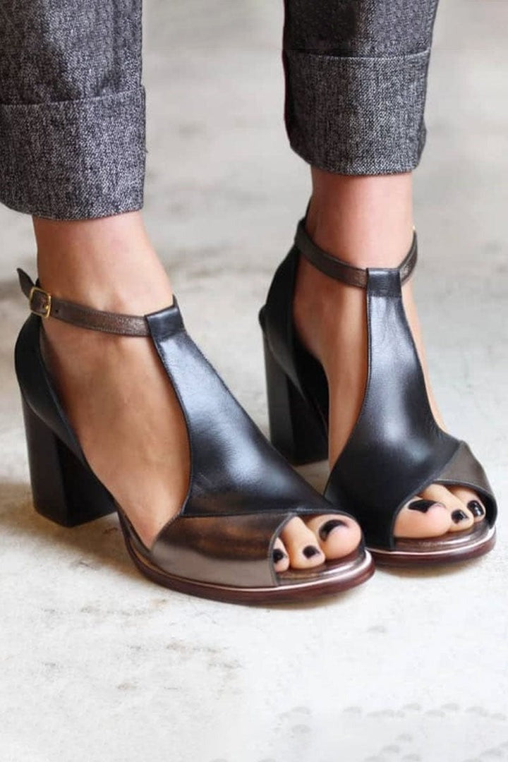 Black / 12